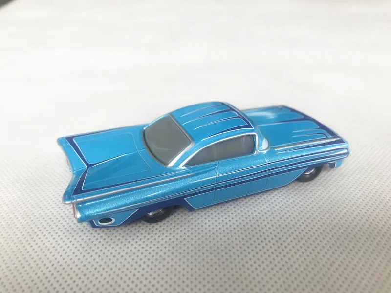 Disney Pixar тачки 1:55 Intro Ramone металлическая литая Игрушечная машина новая свободная |