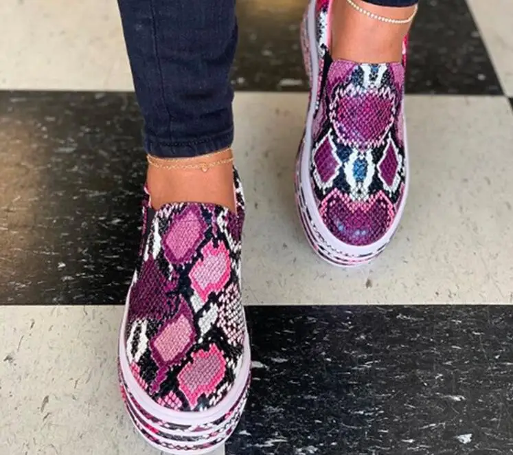 

Women casual sneakers 2020 autumn/winter animal print PU shoes outdoor wild colorful fashion travel Leather patent flat shoes