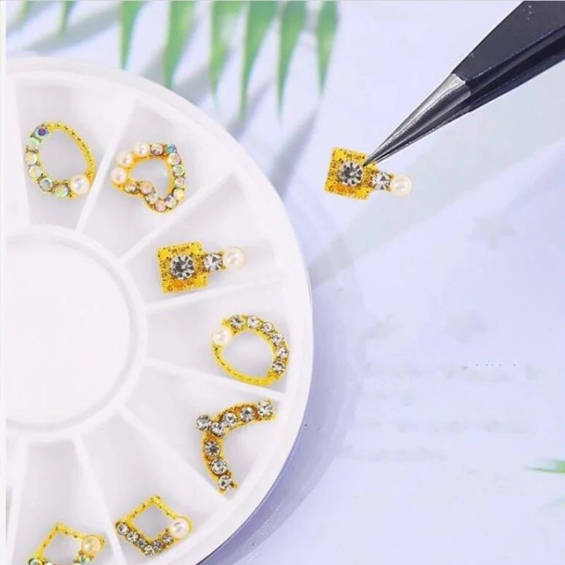 3D очаровательные украшения Стразы из сплава для дизайна ногтей флакон духов