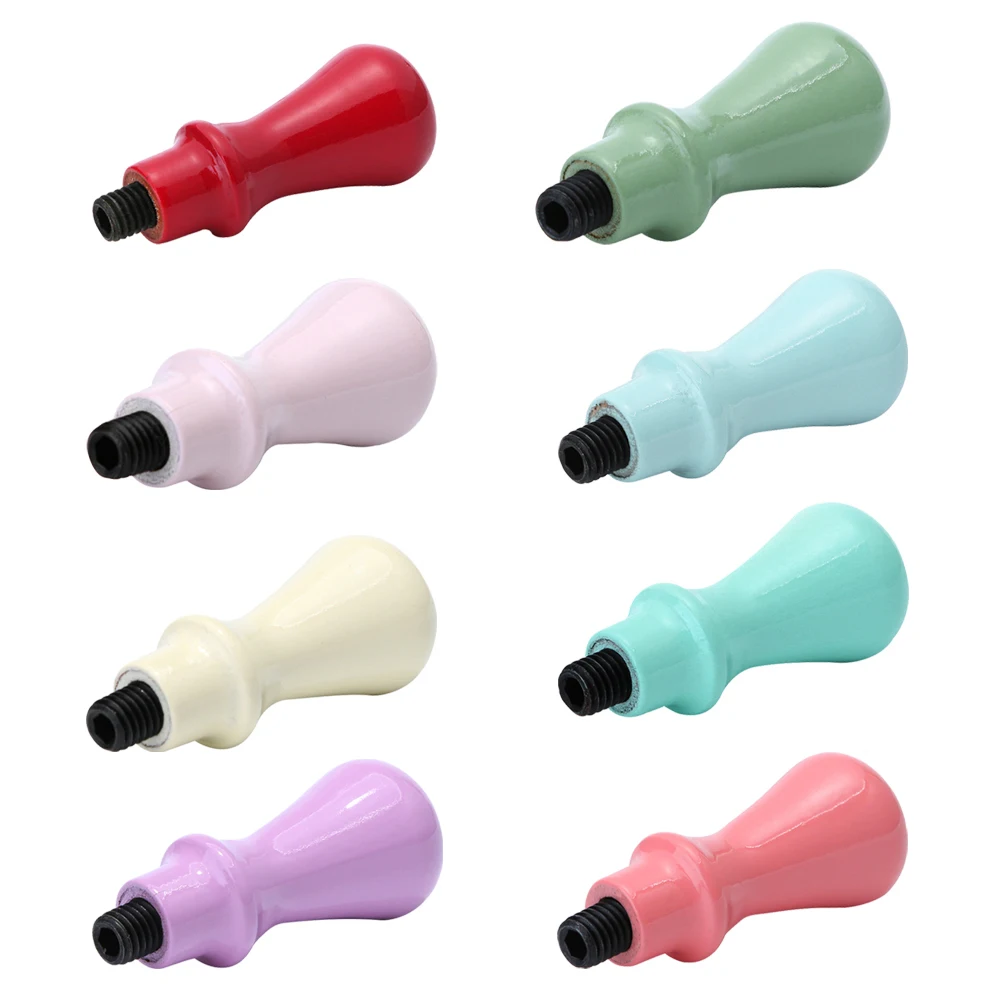 Штамп с деревянной ручкой и воском в стиле ретро | Дом сад