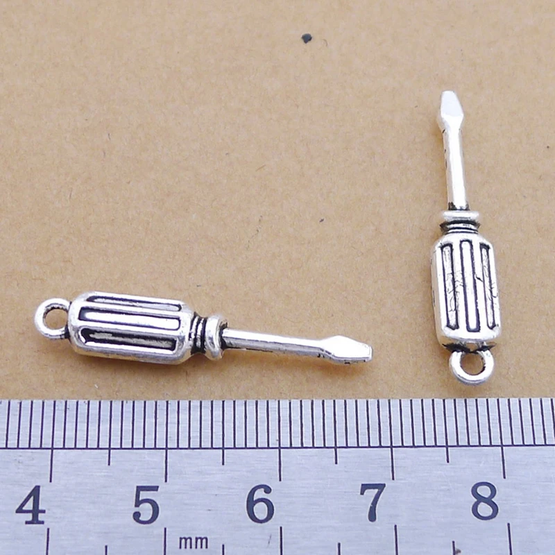 

10pc6*31mm Alloy Screwdriver Ancient Silver Jewelry Keychain Accessories Diy Pendant