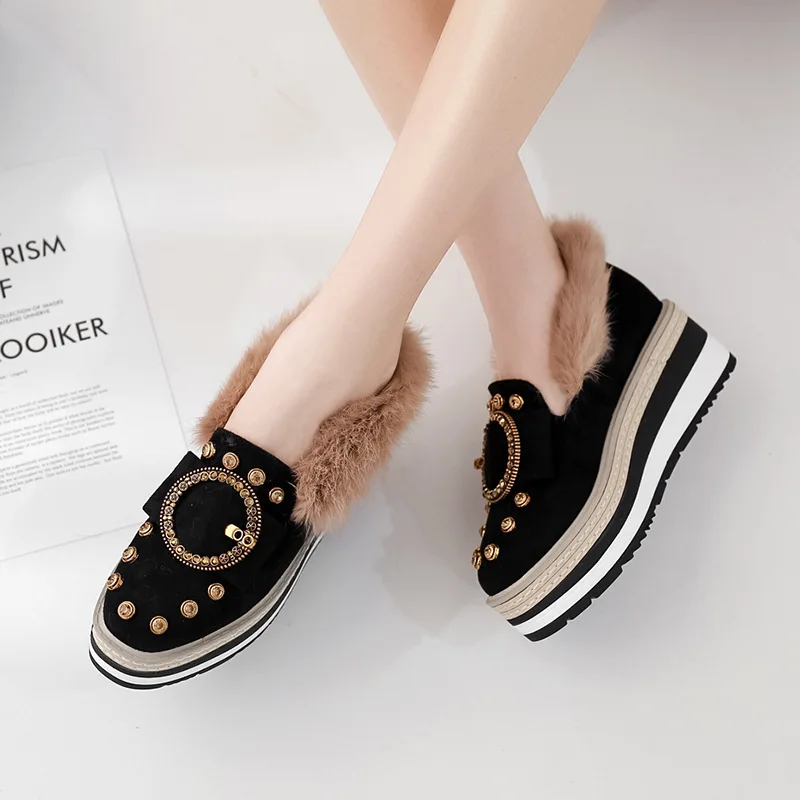 Туфли броги женские с металлической пряжкой толстые мягкие заклепками из флока