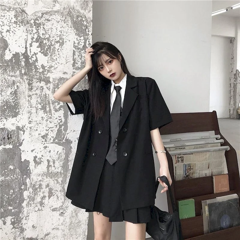 

Women's Black Suit Summer Thin Section 2021 New Korean Version Loose Double-breasted Dark Short-sleeved Suit Jacket Female Trend