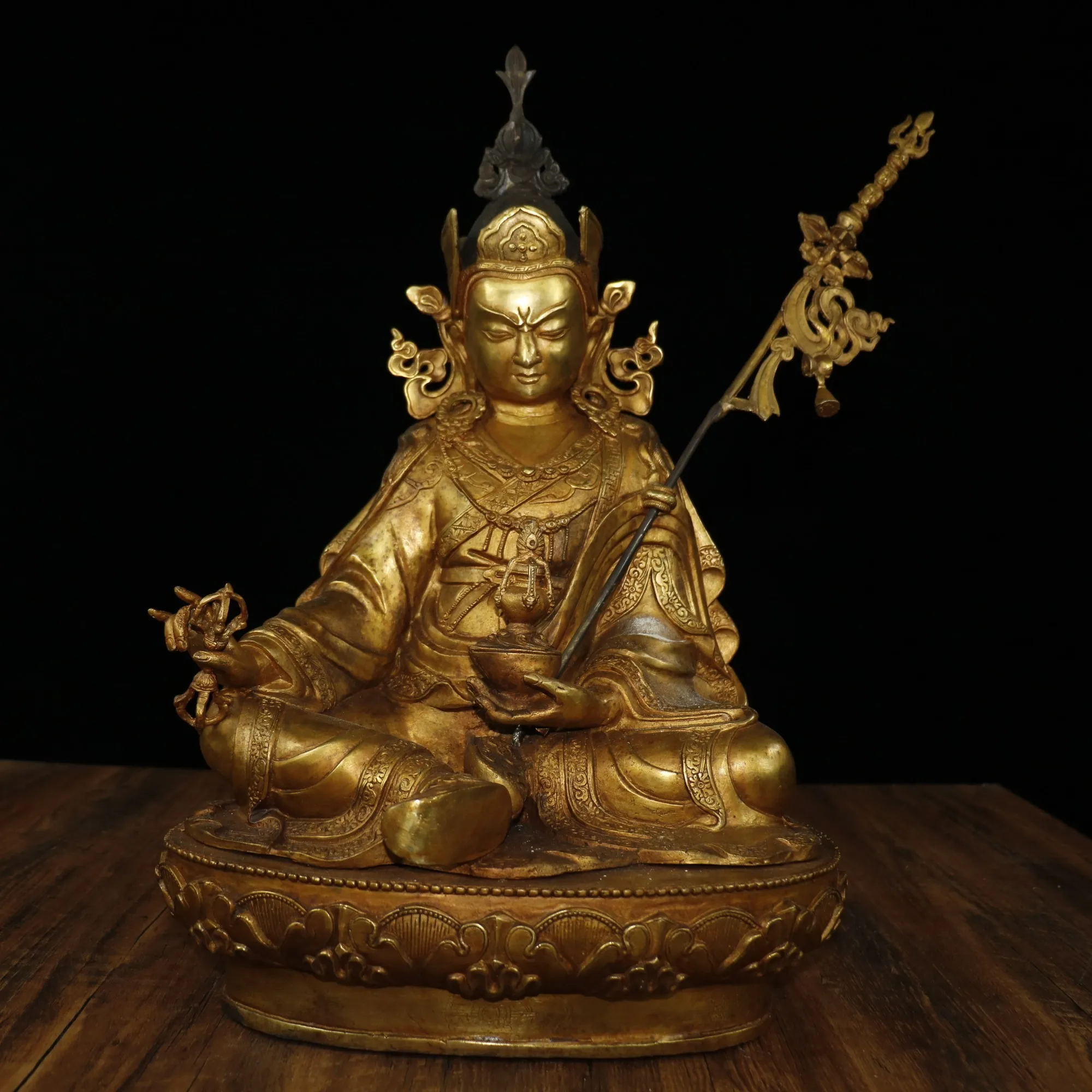 

20"Tibet Buddhism Temple Old Bronze Gilt Guru Padmasambhava Buddha Statue Guru Rinpoche statue Enshrine the Buddha