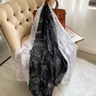 Популярное пляжное полотенце с сочетанием цветов 2021 Бандана с принтом в Корейском стиле осенние пылезащитные шелковые шарфы Зимние атласные шали 180x90 см