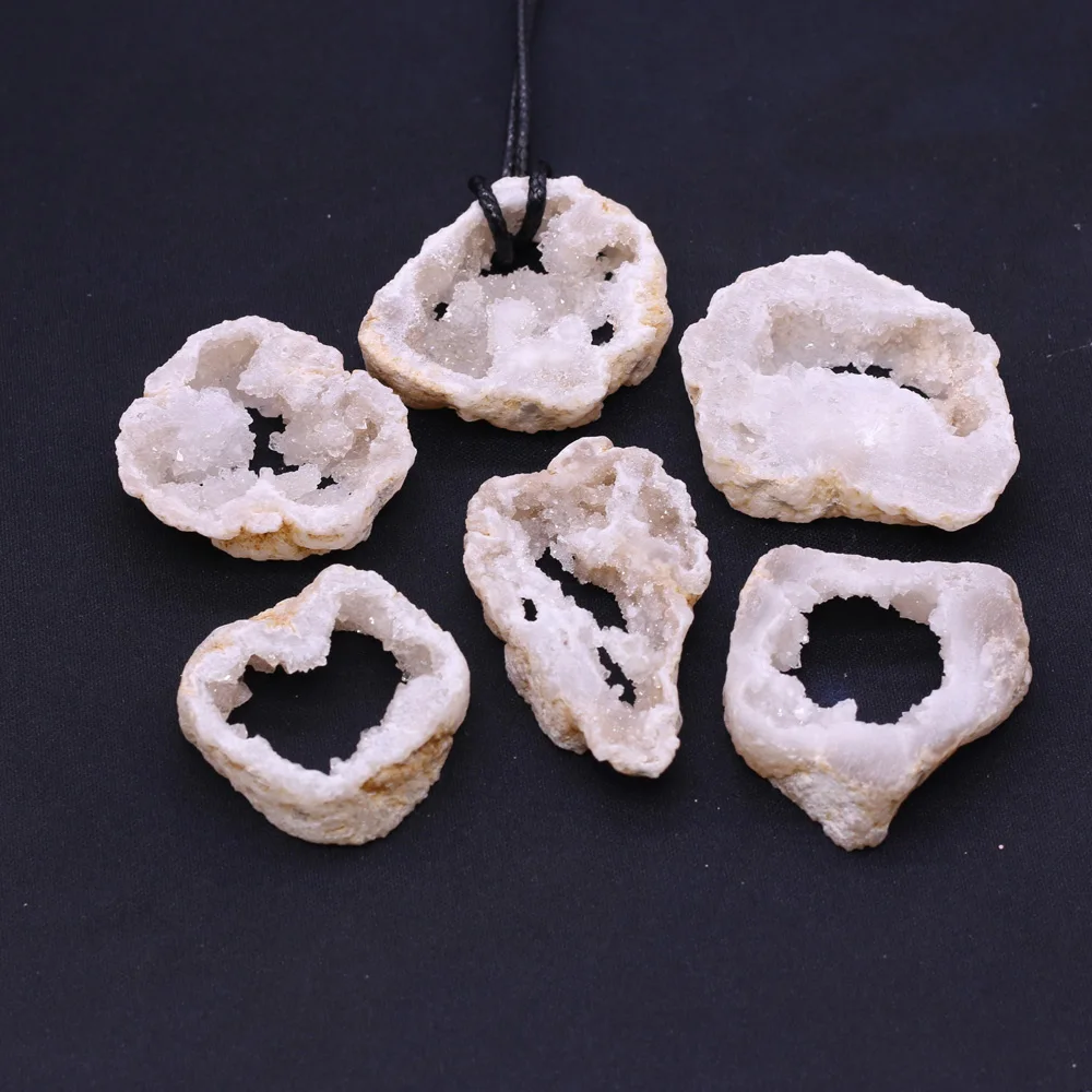 

Slice Natural Druzy Agates Pendants Necklaces Irregural Shape Charms Chains Length 45+5mm For DIY Jewelry Necklace Szie 30x40mm