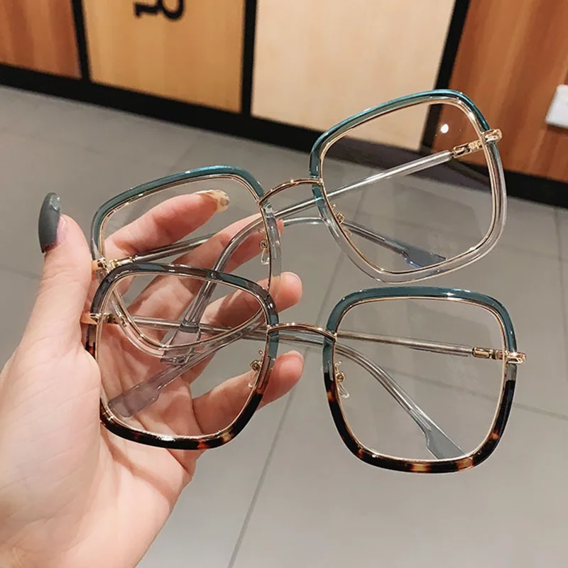 

The New Trend of Light and Thin Transparent Glasses Unisex Metal Frame Anti-blue Glasses Simple Street Shooting Glasses