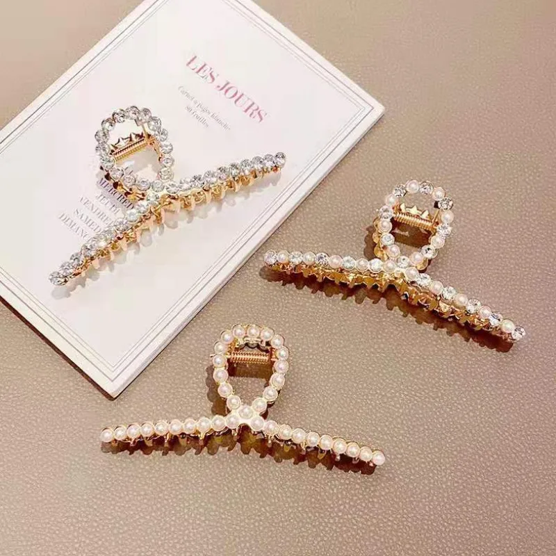 

Vintage Hairpin for Women Metal Pearl Rhinestone Large claw ClipTemperament Simple Hair Headdress