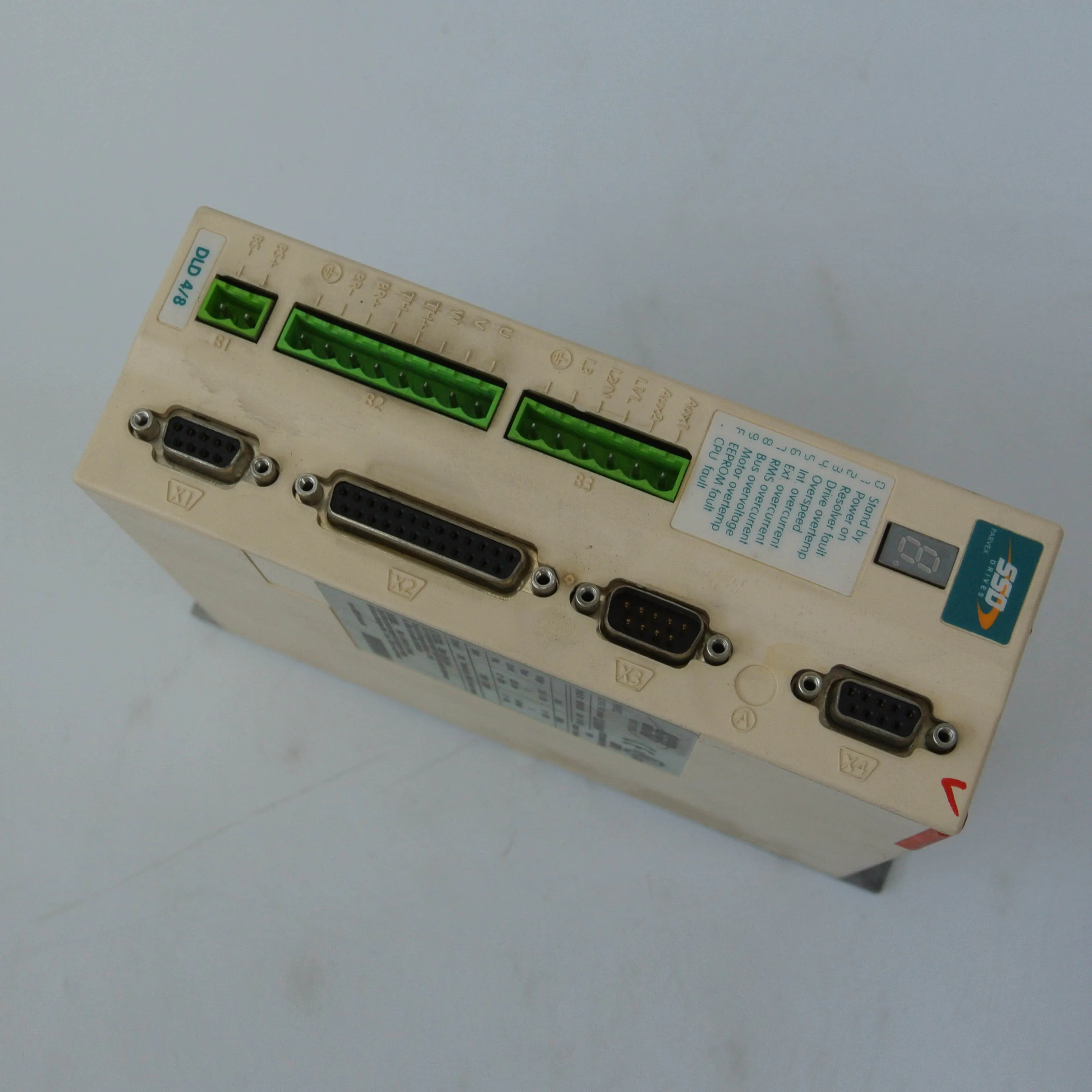PARKER SSD Servo Drive Parvex DLD13004R используется в хорошем состоянии с 3 месяцев гарантии |