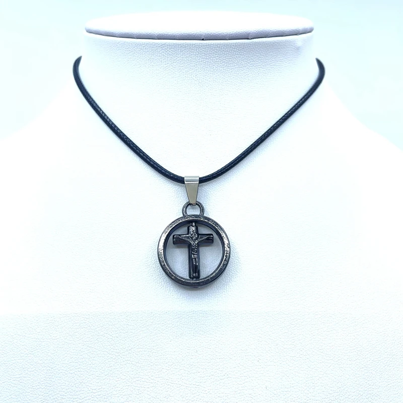

Fashion Jewelry Titanium Steel Women's Sweater Chain Necklace Men's Jesus Pendant Halloween Couple Gift Jewelry