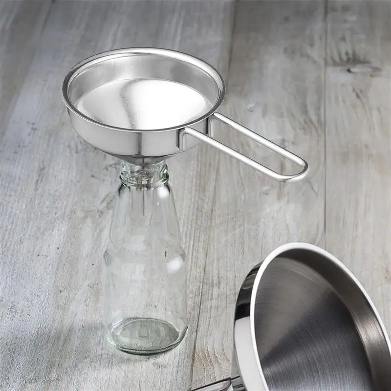 

2pcs Stainless Steel Funnel Kitchen Oil Liquid Funnel Metal Funnel Kitchen Kit Household Oil Pouring Funnel Kitchen Dispenser