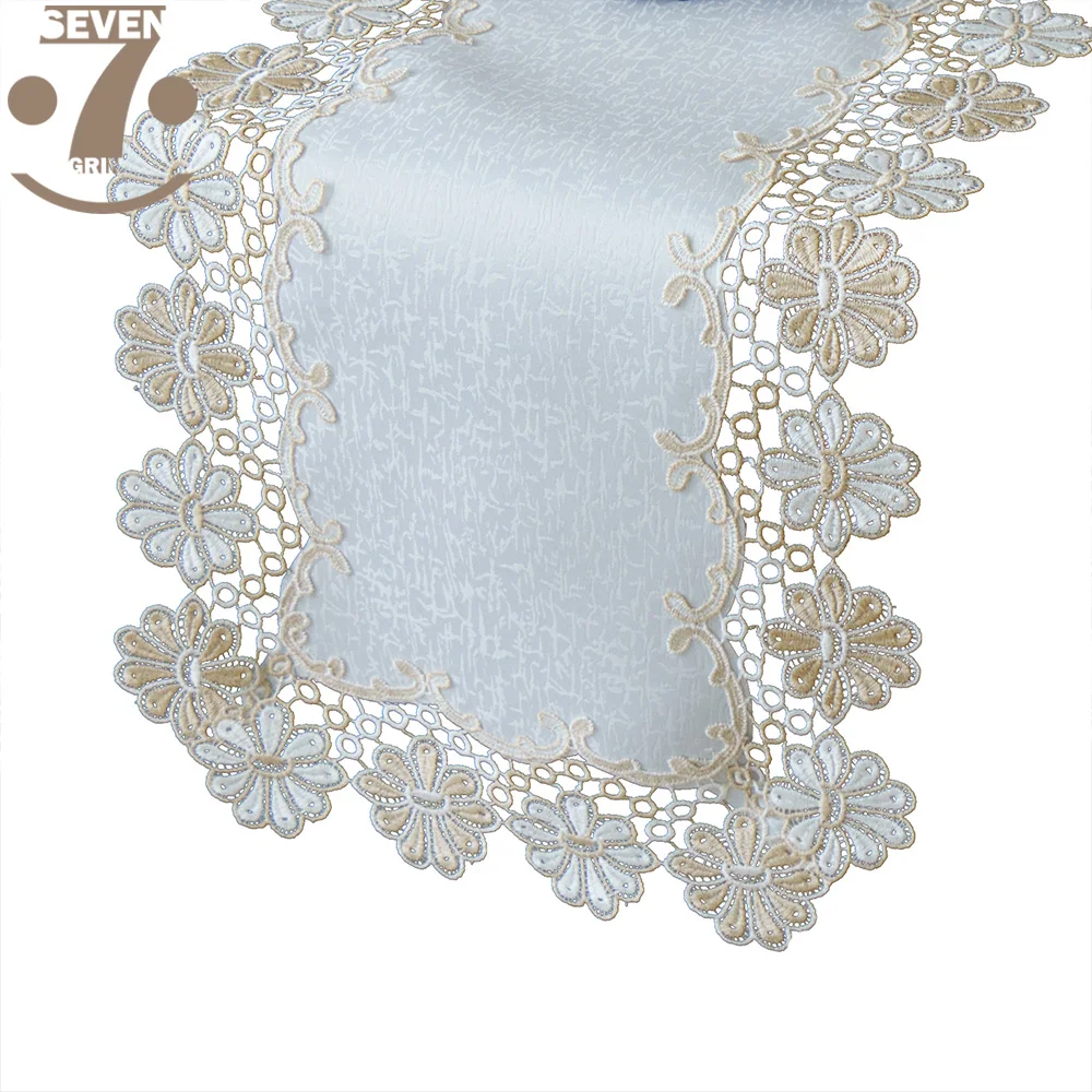 

Creative Hollow Out Design 100% Polyester White Color Thick Wood Grain Cloth Lace Border Table Runner For Wedding Party Decor