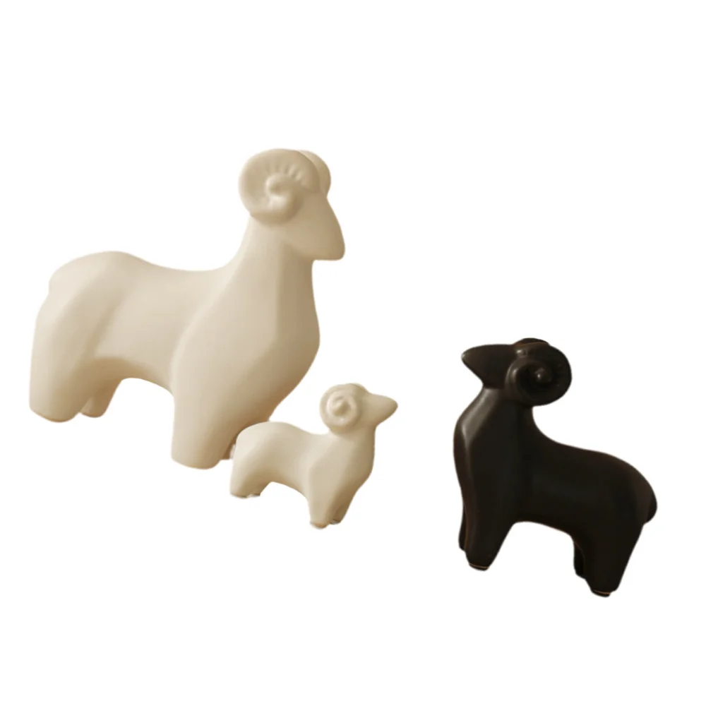 

Ceramic Desktop Decoration Lamb Shaped Crafts Delicate Table Ornament (Size)
