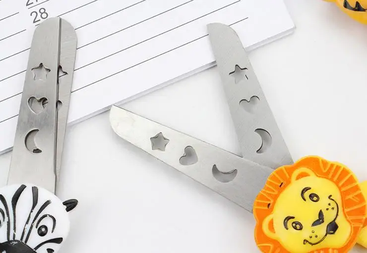 1 шт милые DIY лесные животные, тигр, Лев, Лошадь пластиковые ножницы для резчик бумаги; Скрапбукинг, Офисные, школьные, корейские канцелярские принадлежности
