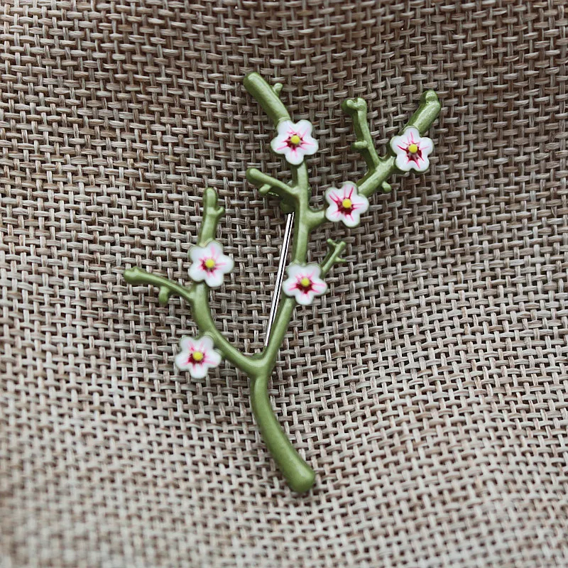 Модная осенне-зимняя бутоньерка брошь Зеленая краска свитер слива пальто