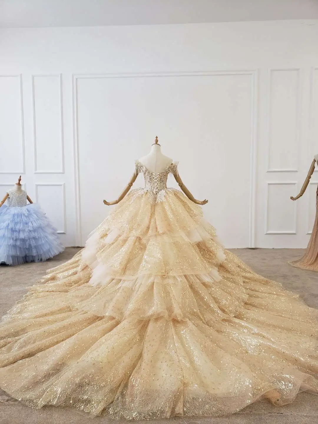 

Gold Luxury Sleeves High-end Wedding Dresses 2020 Handmade Layers Skirt Sequined Bride Prom Wedding Gowns Real Photo Custom Made