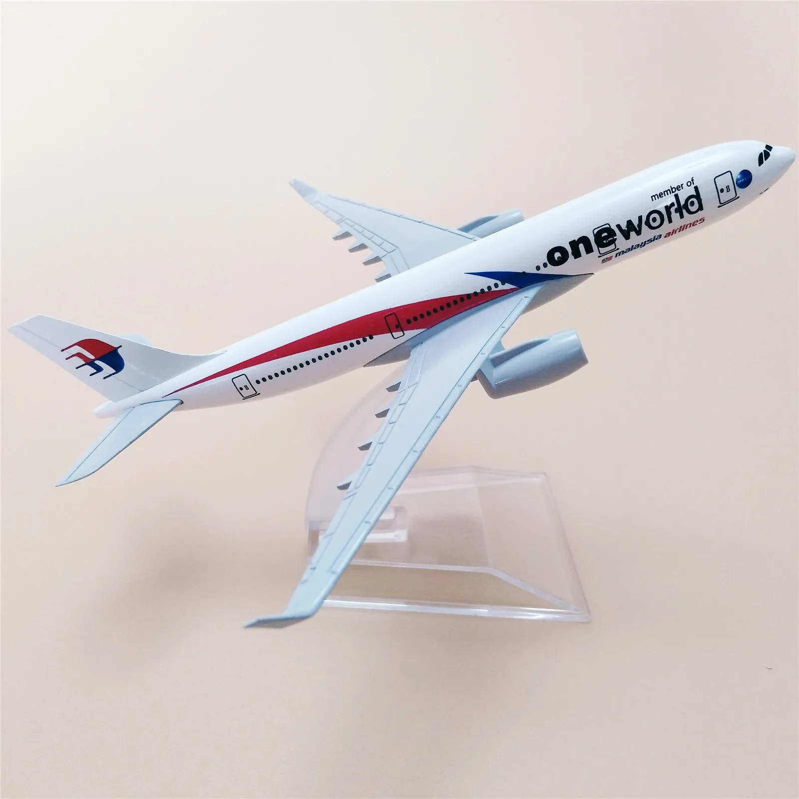 16 см Air ONE WORLD Malaysia Airlines A330 Airbus 330 Модель самолета сплав металлический самолет литье