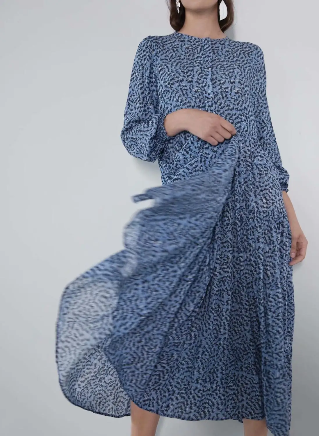 Осеннее Плиссированное шифоновое платье с принтом однобортное круглым вырезом