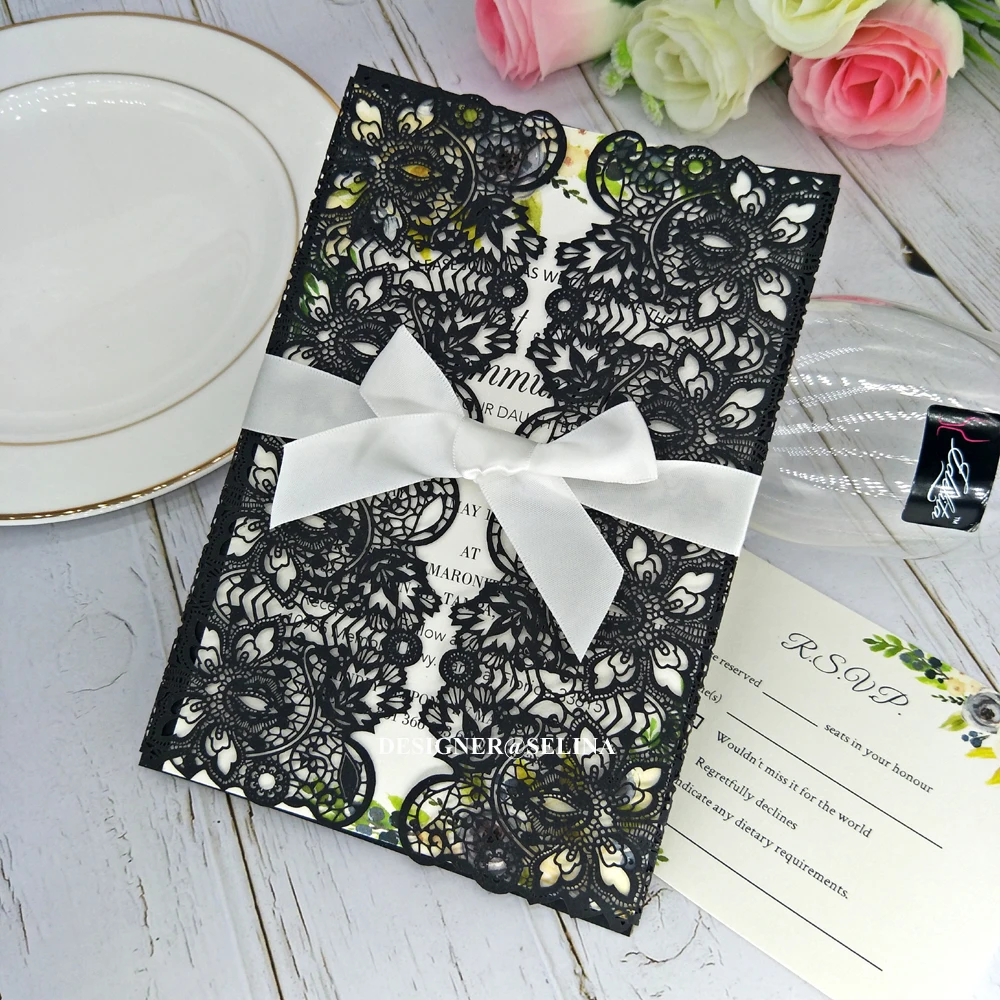 Дамасской Кружева свадебные приглашения с лентой Черный Лазерная резка открытки
