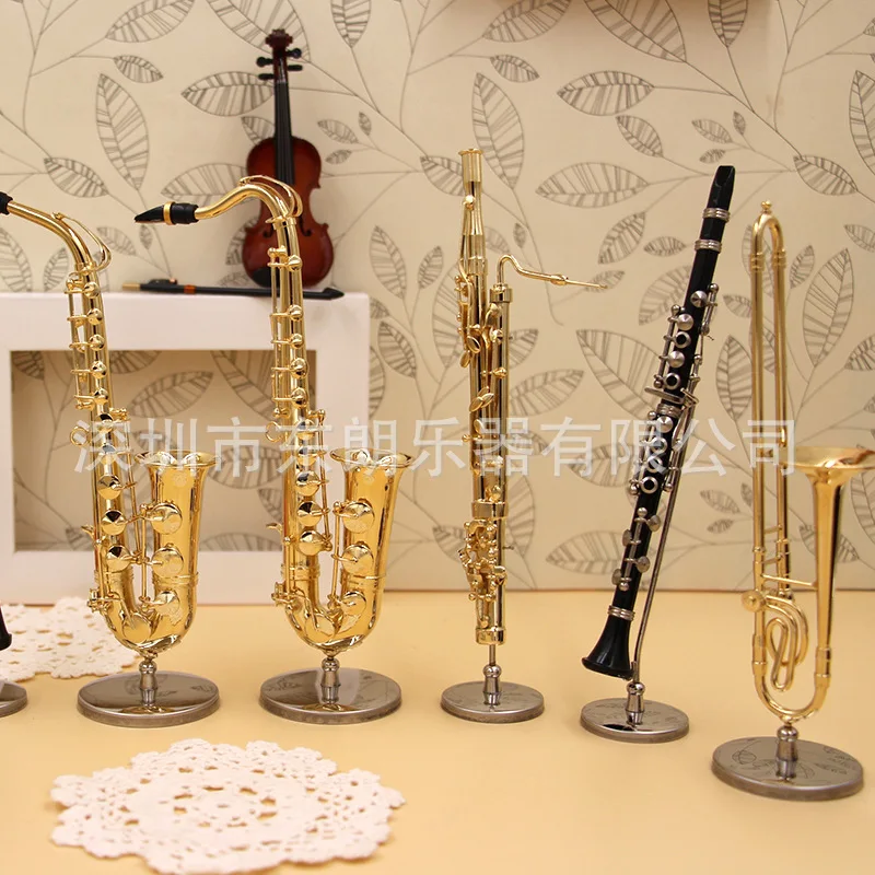 Мини-музыкальные инструменты Модель комбинации Барри Восточная флейта саксофон