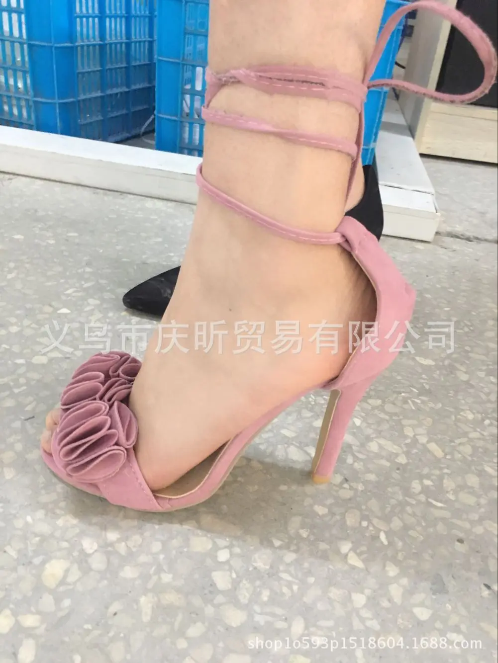

New high heel pointed toe band sandal