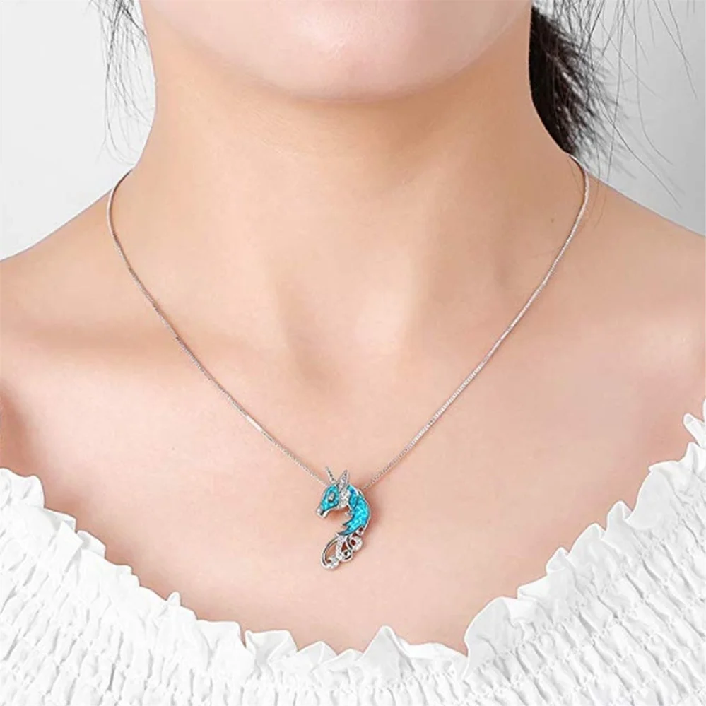

Fashion New Romantic Unicorn Shape Ladies Birthday Gift Pendant Necklace Engagement Banquet Party Party Jewelry Wholesale
