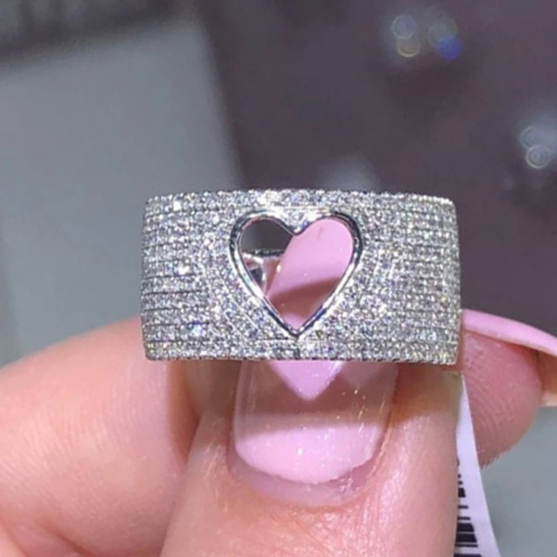 

2020 Newest Arrival Fashion Rings For Women Hollow Love Heart Design Little White Glass Filled Jewelry Valentines Day Best Gift
