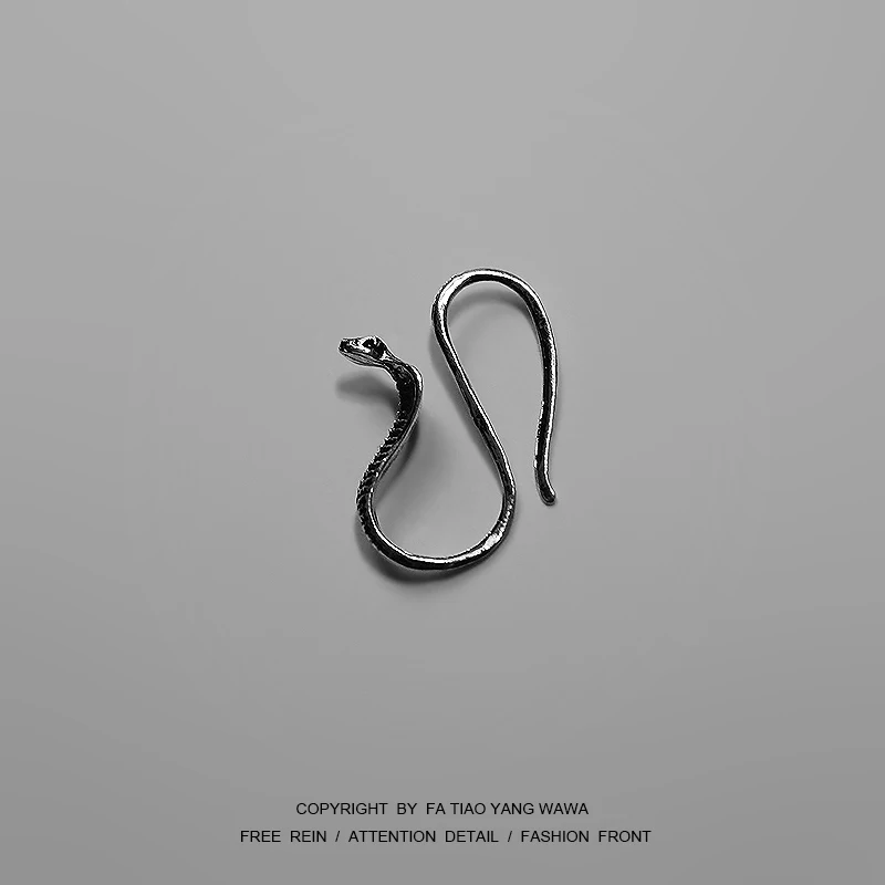 

Cobra dark black earrings