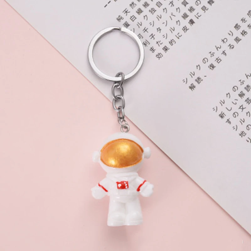 

2021 New Stereo Space 3D Astronaut Keychain Space Robot Spaceman Keychain Childhood Exquisite Bag Car Pendant Gift for Friends