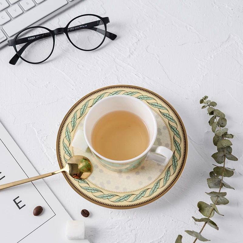 Европейский стиль Королевский Костяной фарфор кофейная чашка с блюдцем