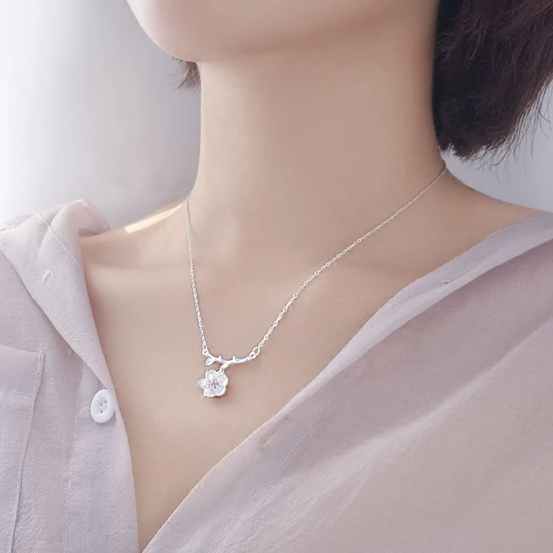 

Korea Style Flowers Clavicle Necklace Fashion Simple Combination Pendant Silver Color Necklace For Charm Women Exquisite Jewelry
