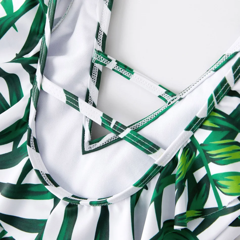 

PatPat 2021 New Arrival Summer Green Leaf Family Matching Swimsuits Family Look Children's Clothing