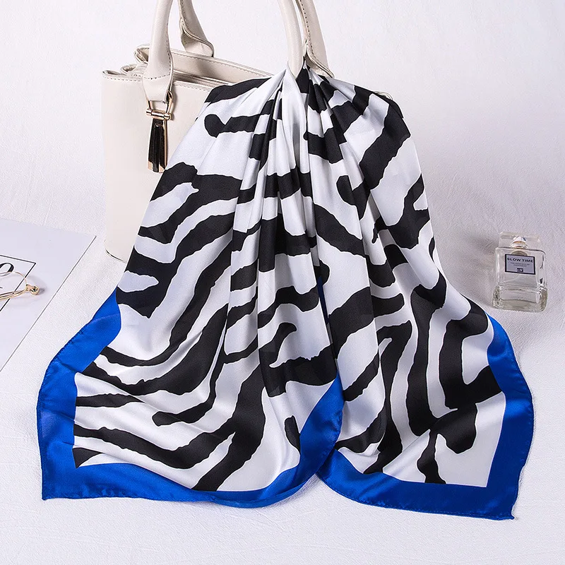 

Square Silk Head Scarf Women Luxury Satin Leopard Scarfs Headwraps Small Girl Neck Hair Tie Band Scarves Neckerchief Bandana Top