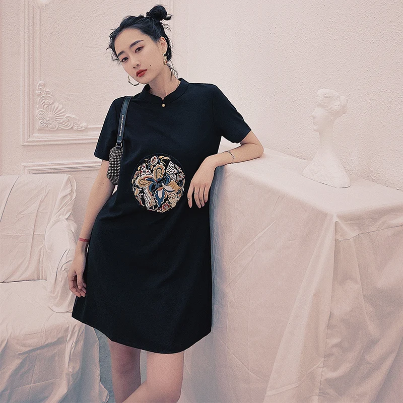 

Chinese Cheongsam Dress for Women Gothic Velvet Clothing for Women Dinner Party Wedding Embroidery Sexy Fashion Bodycon Vestido