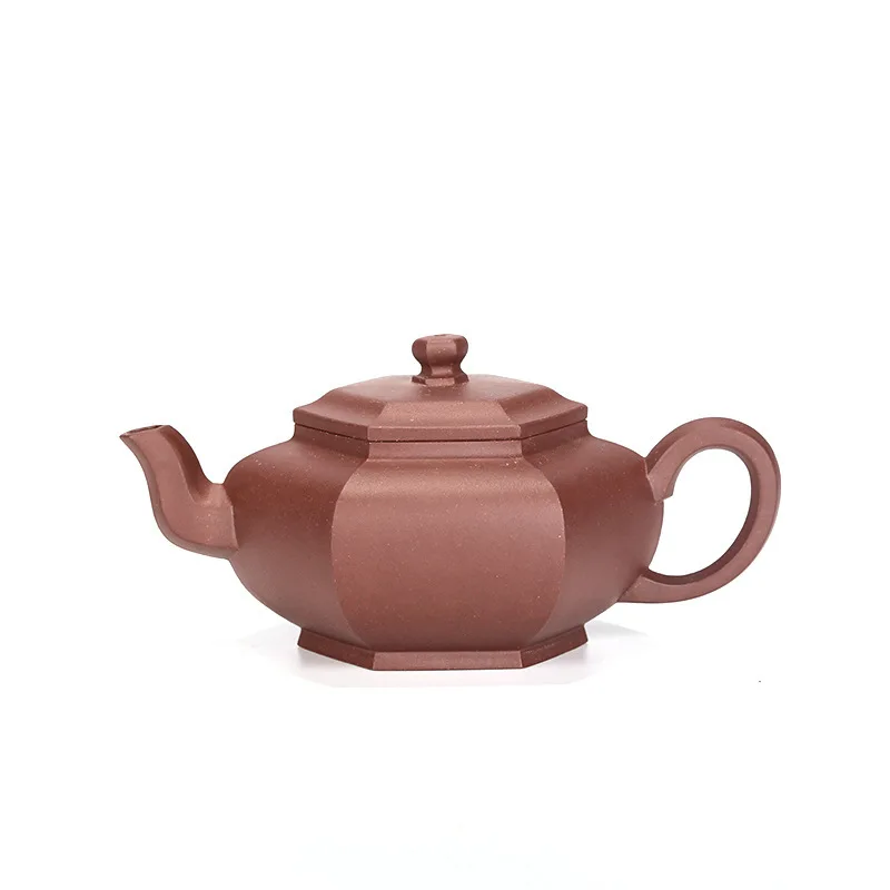 

Kitchen,Dining & Bar