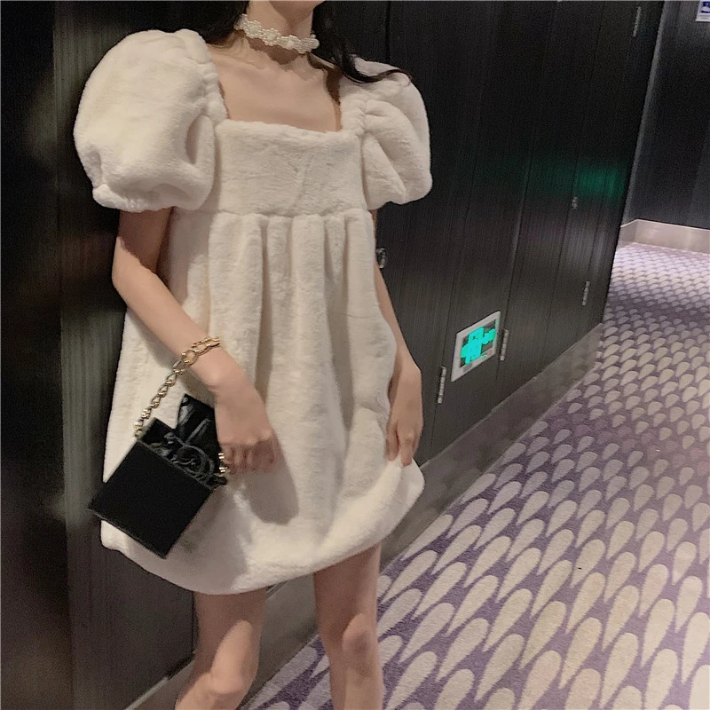 RealShe/Белое Мини-Платье с квадратным воротником и коротким пышным рукавом