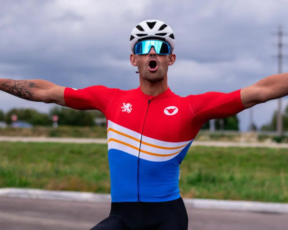 

Men's cycling wear mountain bike Maillot cycling shirt speed surrender high-quality professional team Tricota mountain bike clot