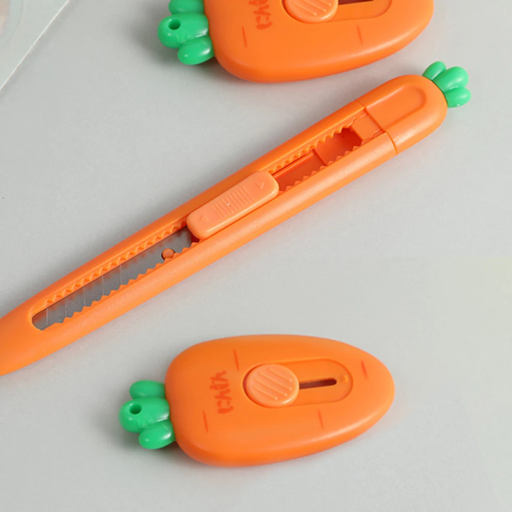 

Kawaii Portable Mini Carrot Art Knife Express Unpacking Envelope Office Paper Cutting Art Knife School Stationery Utility Knife