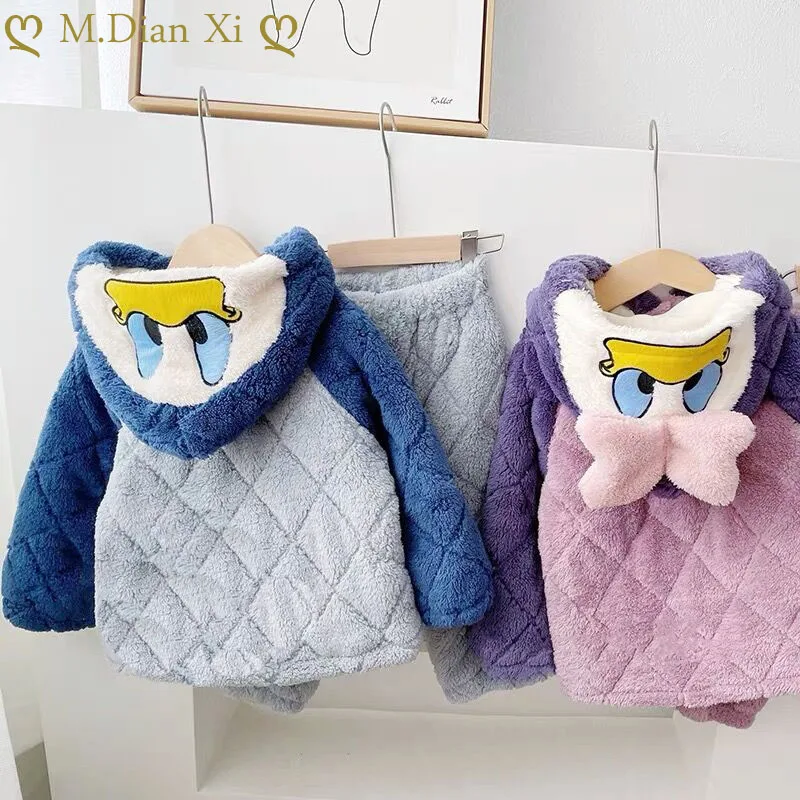 

Детские фланелевые пижамы с длинным рукавом и маргаритками