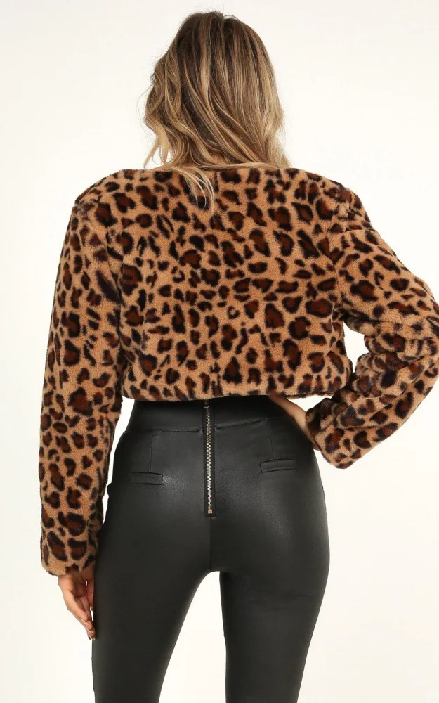 

Women coat Long Sleeve Leopard Coat Lady Fashion Cardigan Tops Shopping Daily Wear Short concealed button cardigan plush jacket
