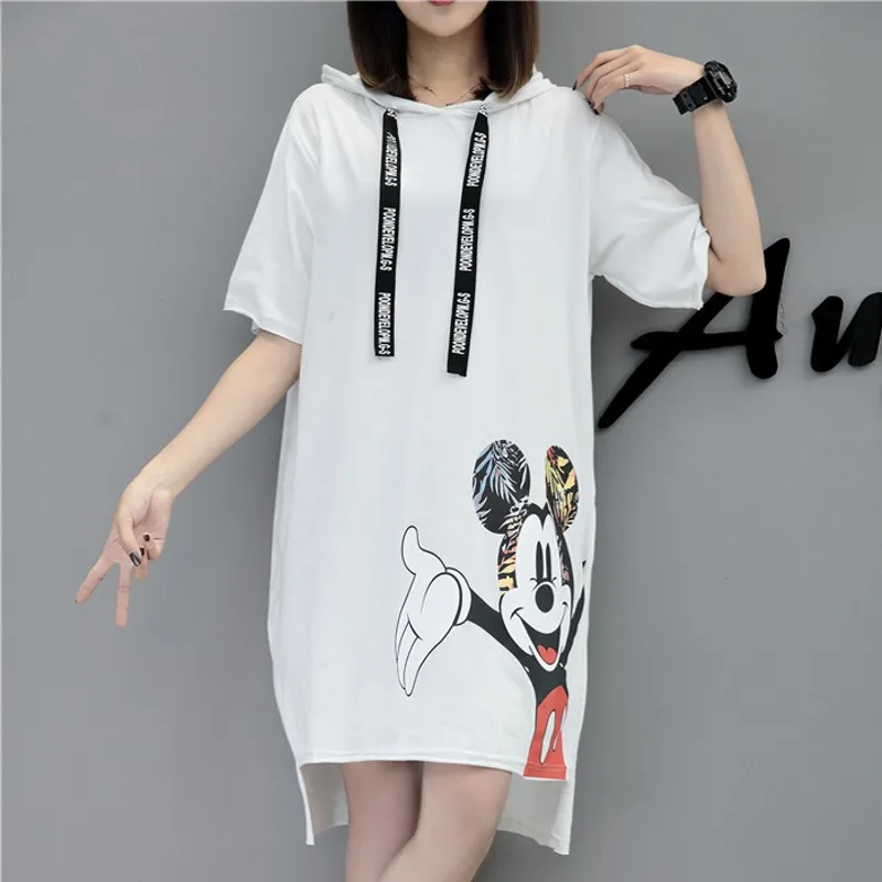 Платье-свитшот женское с коротким рукавом и капюшоном повседневное подиумное