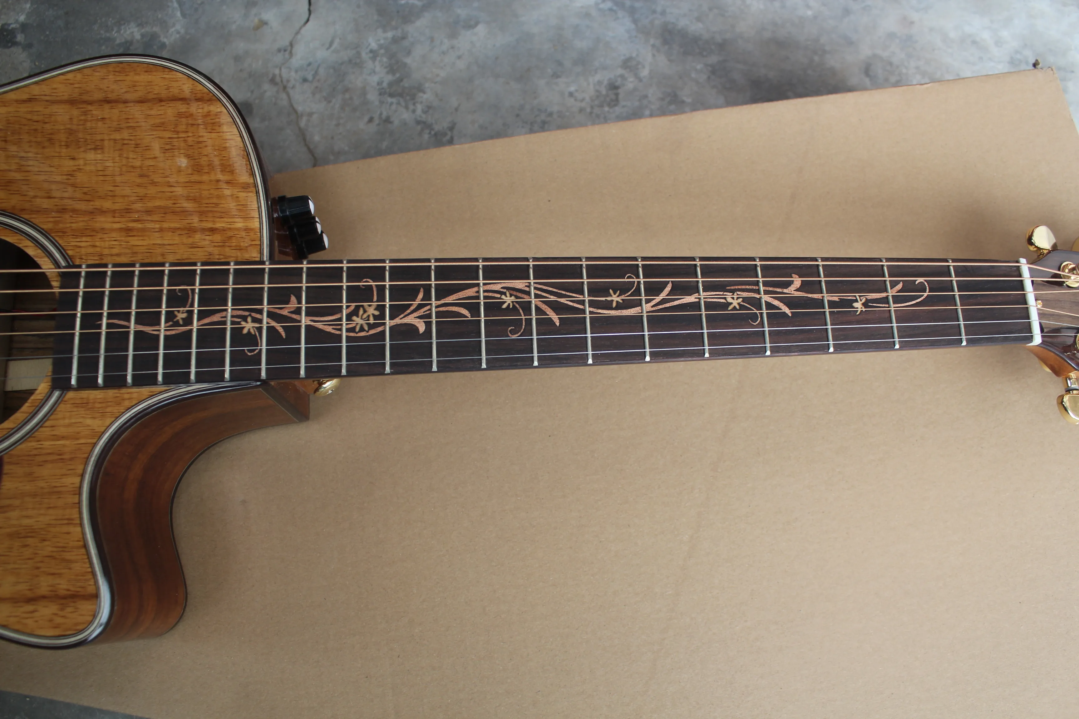

Custom 6 strings 41 inch guitar,acoustic guitar, folk guitar,Acacia plywood guitar,mahogany neck,pearl shell inlay,BB eq