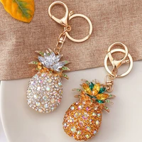 alloy pineapple keychain fashion diamond pineapple small gift creative keyring metal pendant for key accessories