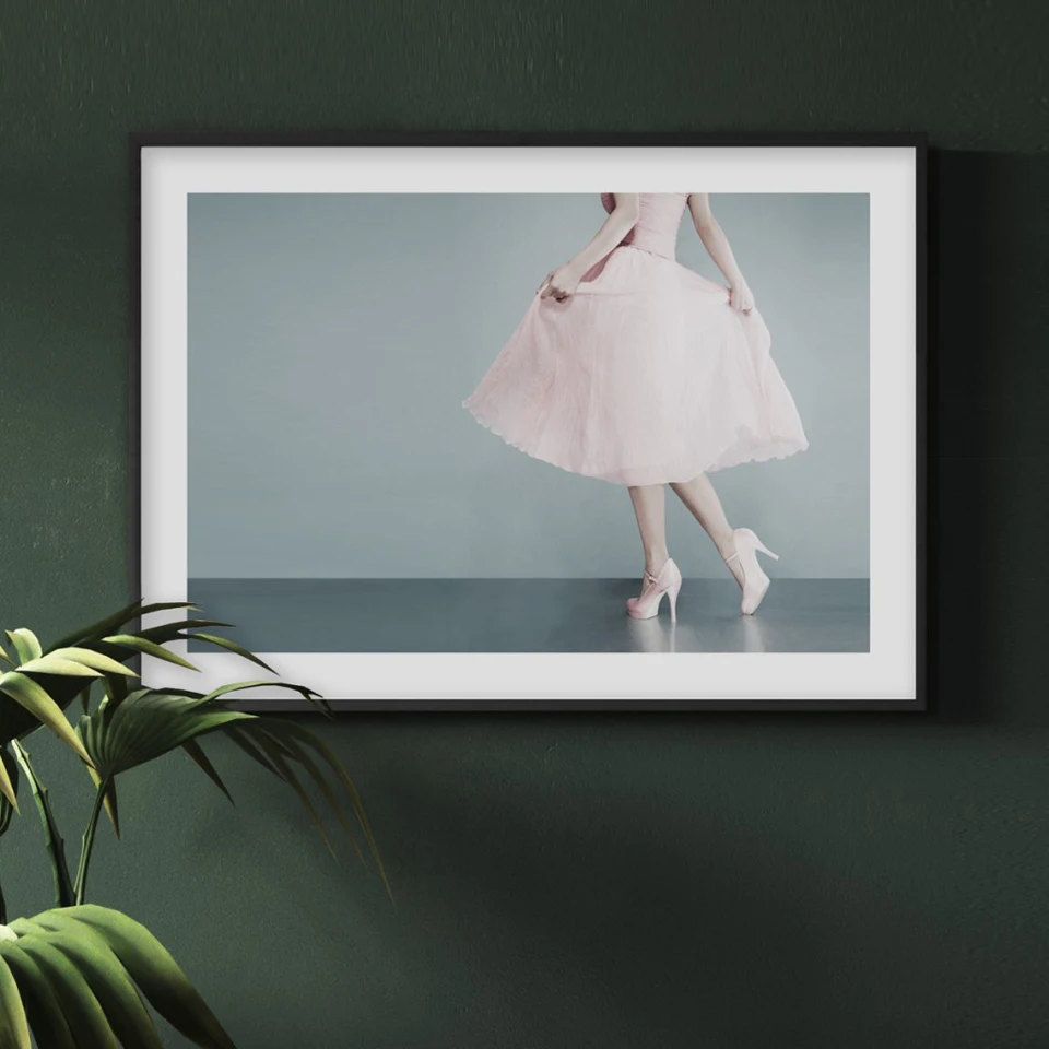 Балетная танцевальная девушка холст постер с розовым пером парфюмированный