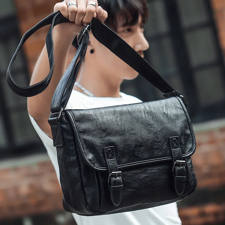 

Сумка на плечо мужская из экокожи, модная однотонная Удобная дорожная сумочка большой вместимости, водонепроницаемый саквояж кросс-боди дл...