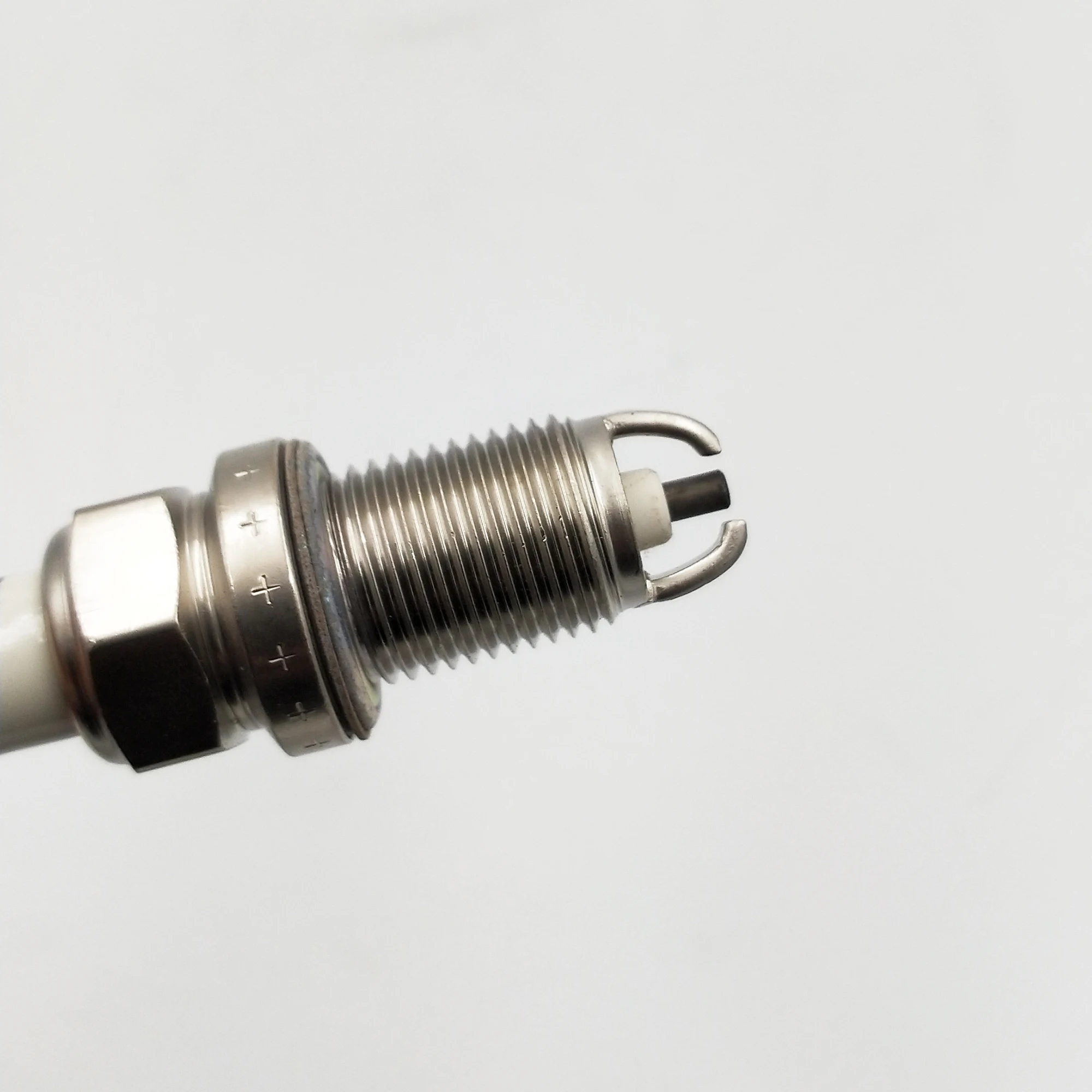 8 шт Высокое качество 90919-01198 K20TR11 свечи зажигания для Toyota Avensis C-АМРИ Corona Caldina R-AV4 90919