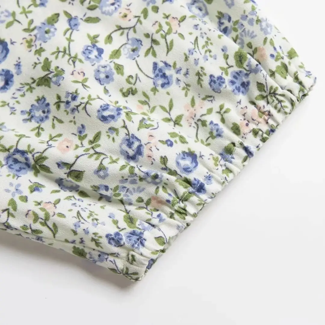 

New women sweet floral print pleated short smock blouse female Square Collar Button-up Blusas puff sleeve slim shirts chic tops