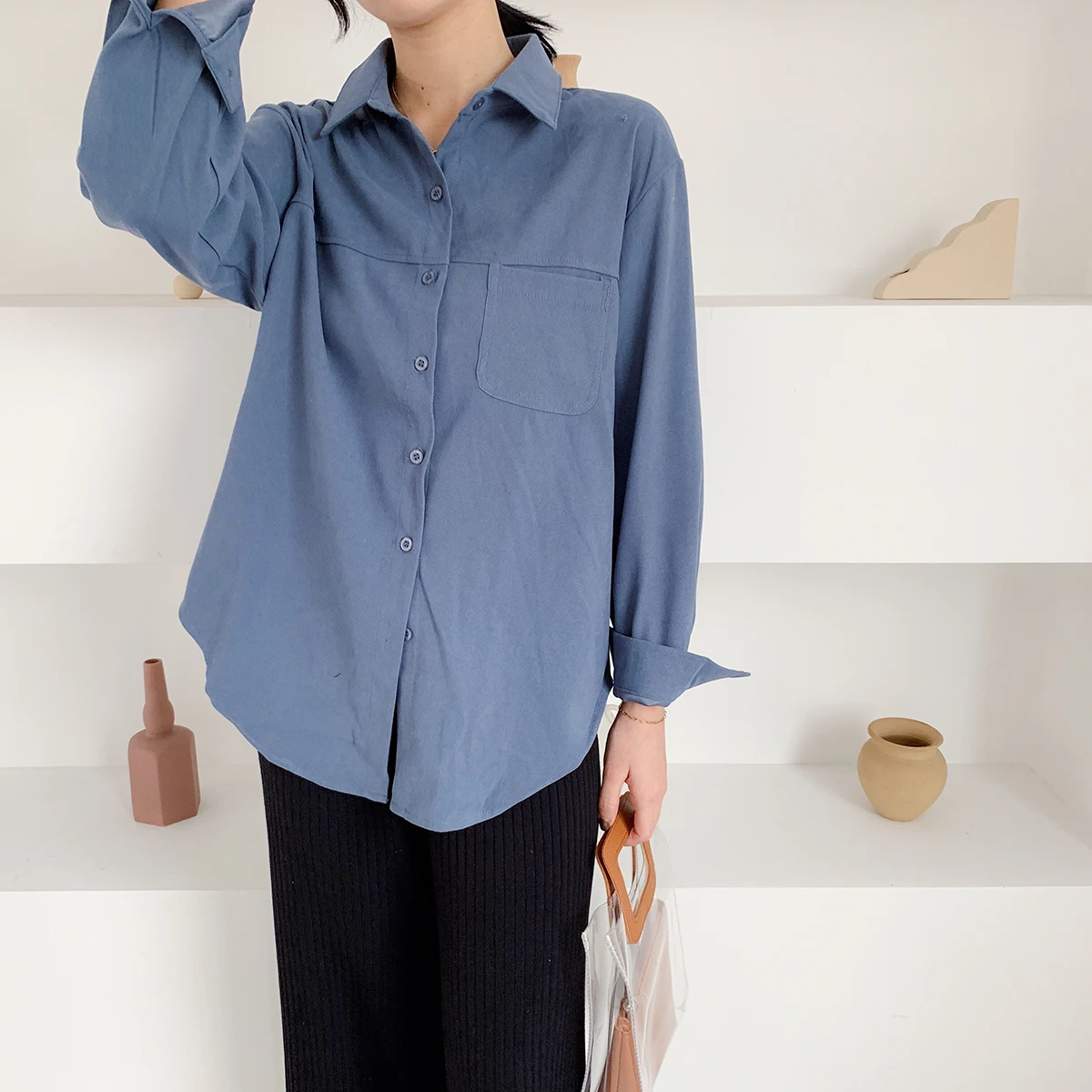 Женская офисная блузка KINOMI повседневная однобортная свободного кроя с длинным