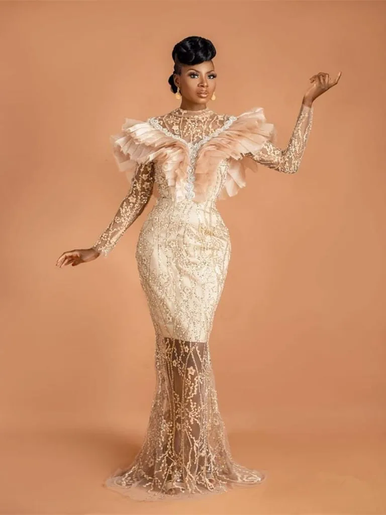 

Роскошные блестящие платья для выпускного вечера с длинными рукавами