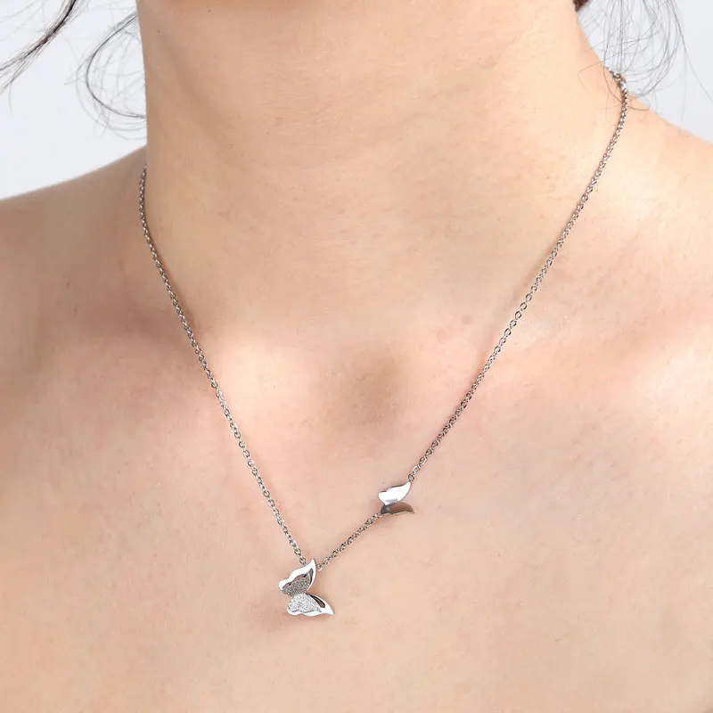 Изысканное ожерелье из нержавеющей стали с подвеской бабочкой на годовщину и